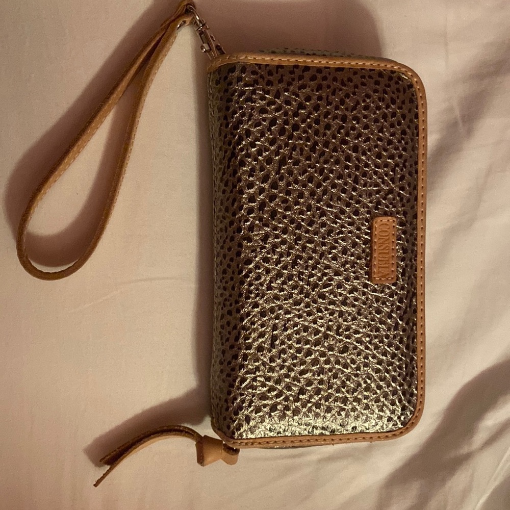 Consuela Wallet